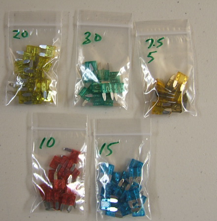 80 pack of assorted Mini Blade Fuses SKU266